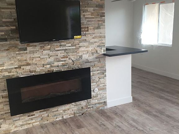 4th image of 2854 Rowena Ave APT 07
