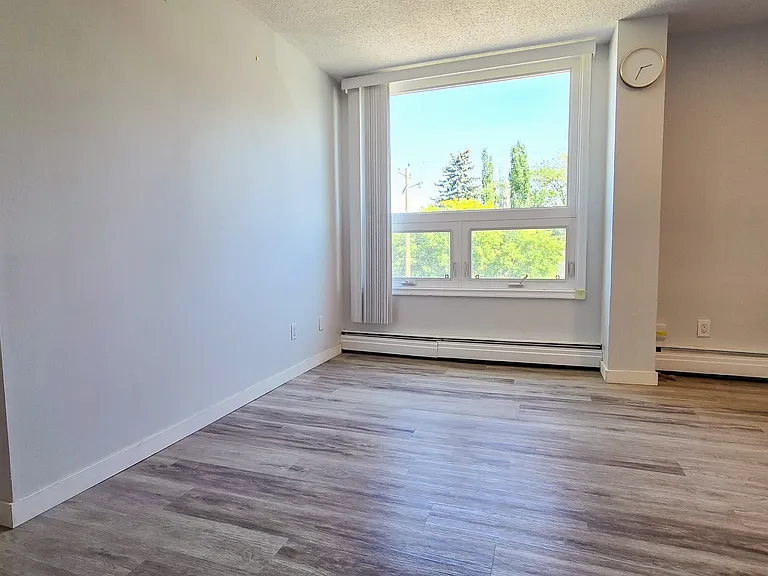 314 14th St NW — Photo 5