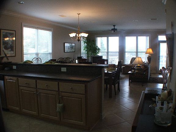Kitchen Breakfast Bar
