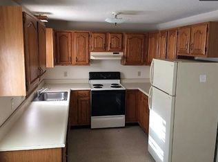 11 Old Greenfield Rd, Bennington, NH 03442