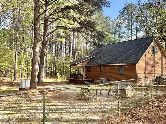 2nd image of 238 Cassie Ree Rd