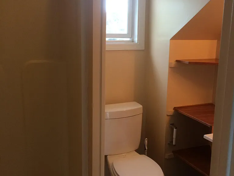 516 1/2 Joy Ave — Photo 11