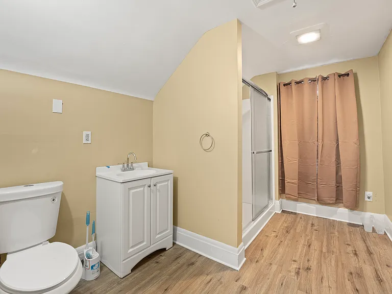 2460 Euclid Heights Blvd #2 — Photo 8