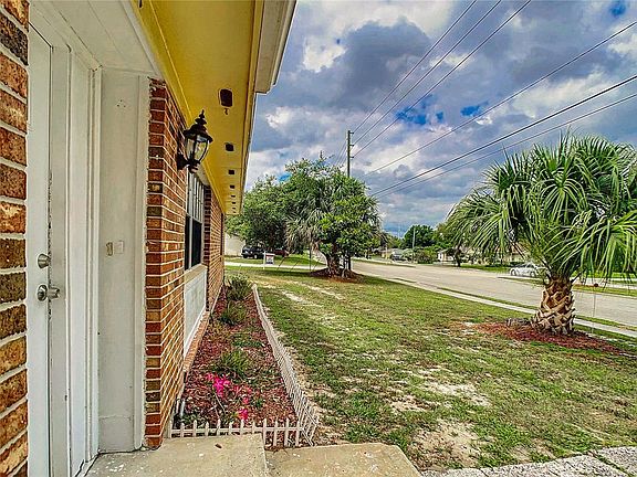 5th image of 1831 N Normandy Blvd