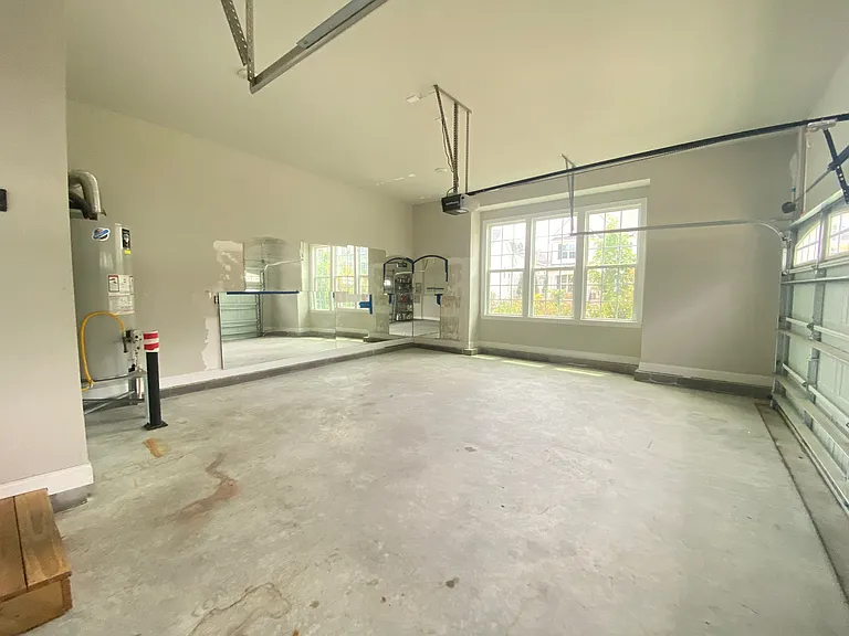 406 Gartrell Way — Photo 33