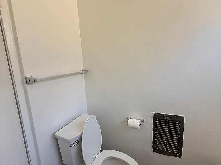 SEP-BUR APARTMENTS — Photo 13