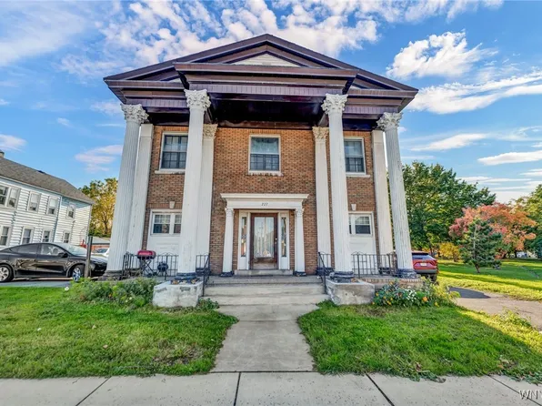 227 & 229 Abbott Rd, Buffalo, NY 14220