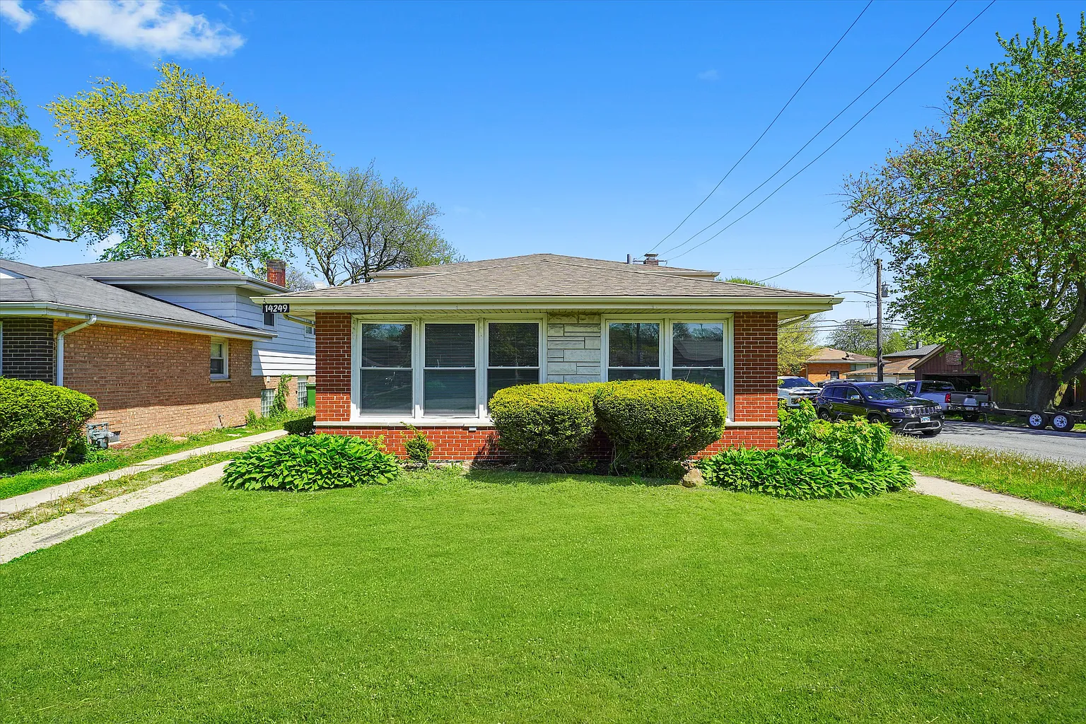 14249 Cottage Grove Ave photo 1