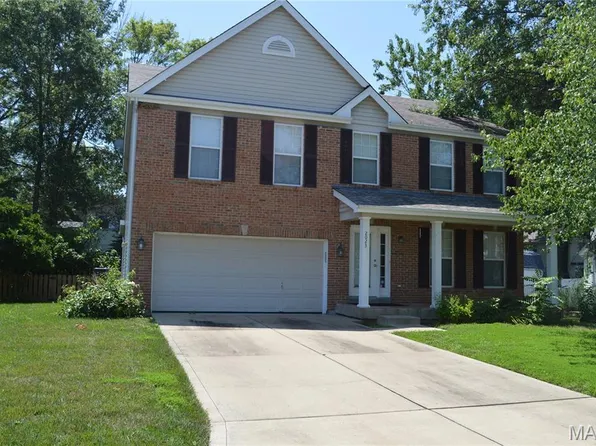 2023 Williamstown Dr, Saint Peters, MO 63376