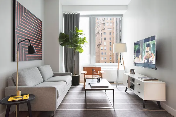Rented by Metro Loft Management | media 2