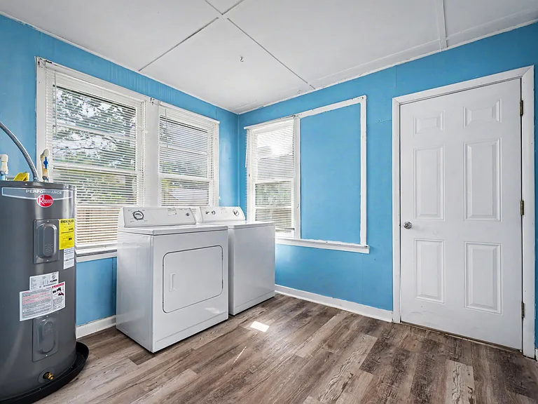 250 Vernis Ave — Photo 15