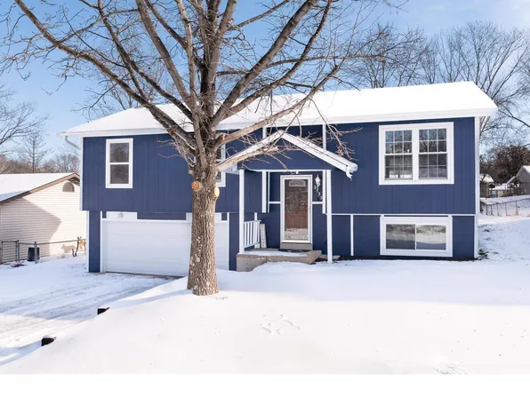 2135 Devonshire Dr, Imperial, MO 63052