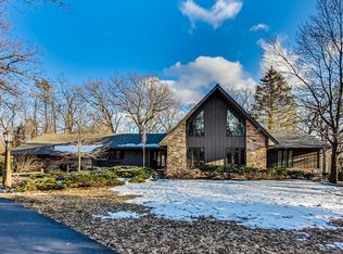 6N045 White Oak Ln, St Charles, IL 60175