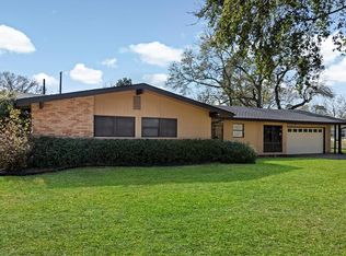 3121 Lay Ave, Groves, TX 77619