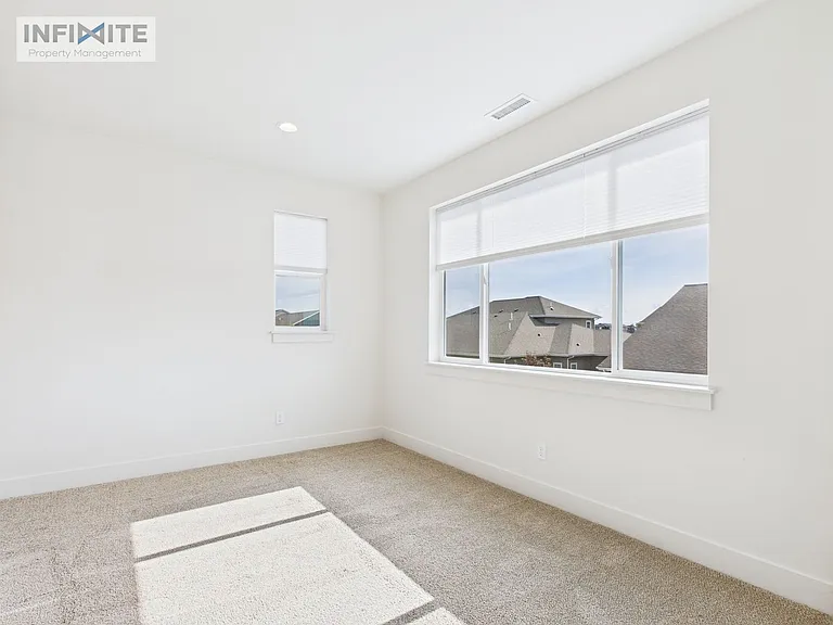 1611 Wyatt Earp Ct — Photo 6