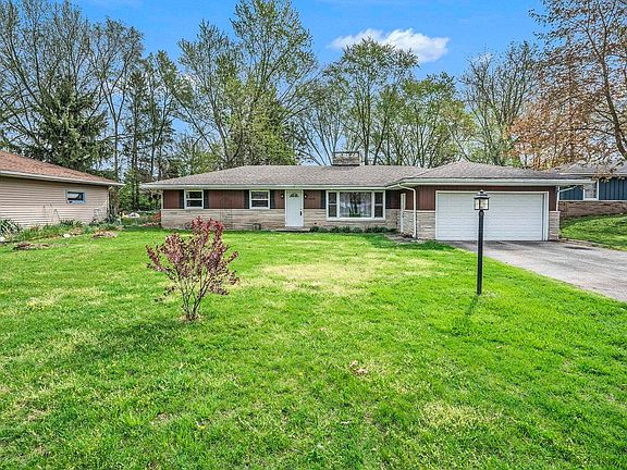 4th image of 55768 River Shore Ln