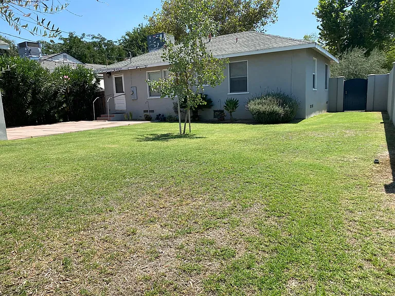 2601 Pine St — Photo 21