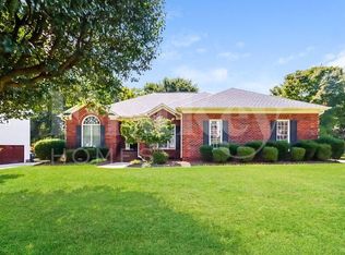 1902 Old Greylyn Ct NW, Concord, NC 28027