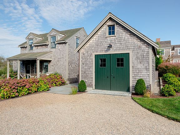 2nd image of 2 Birdsong Ln