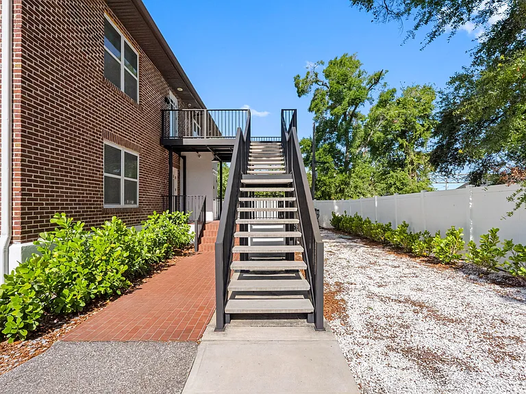 306 E Selma Ave #204 — Photo 10