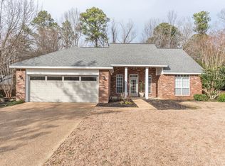 101 Sheffield Ct, Starkville, MS 39759