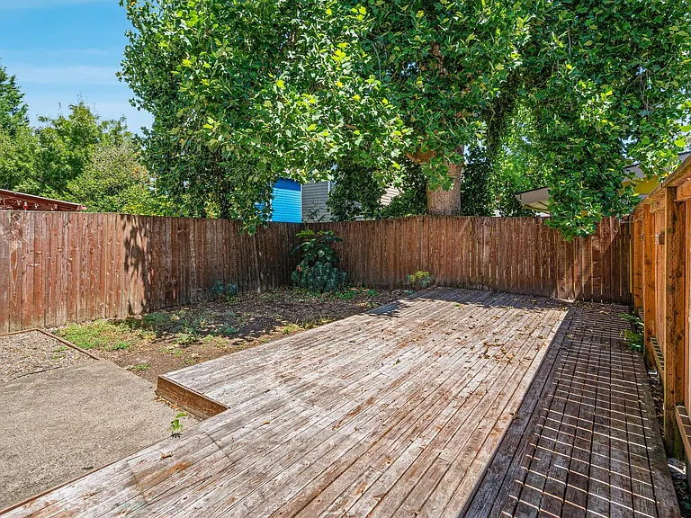 8526 N Haven Ave — Photo 36