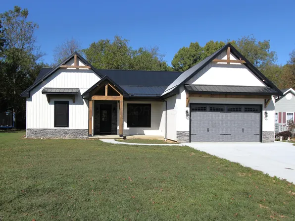 2599 Apple Valley Dr, Howard, OH 43028