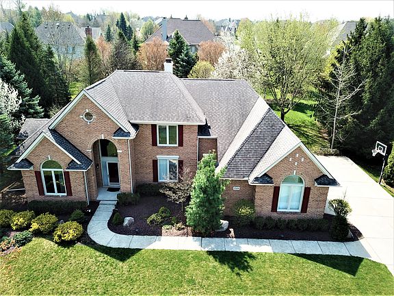 2nd image of 17524 Rolling Woods Cir