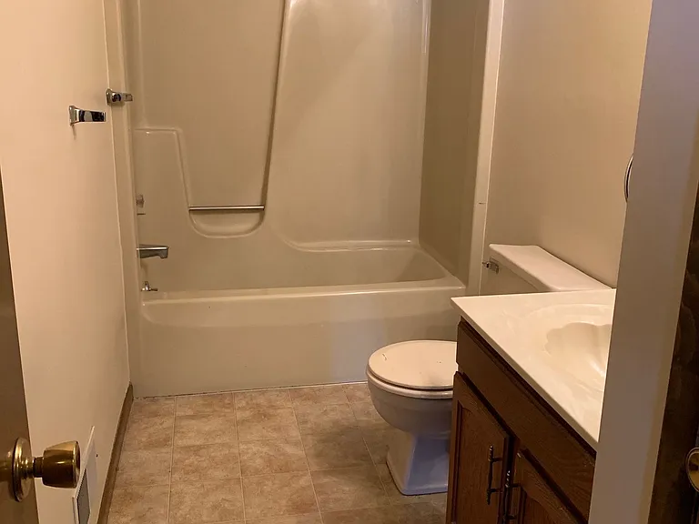 219 Longsite Dr — Photo 21