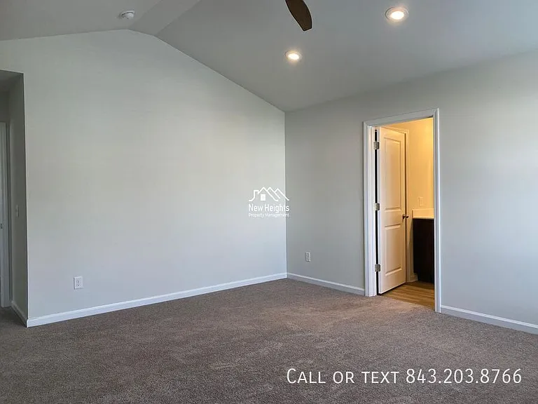 2641 Alamanda Dr — Photo 22