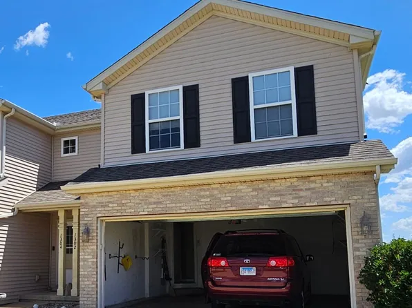 1302 Myrtle Beach Ave, Champaign, IL 61822