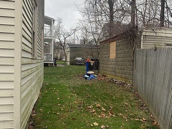 2nd image of 138 Kenoza Ave #2