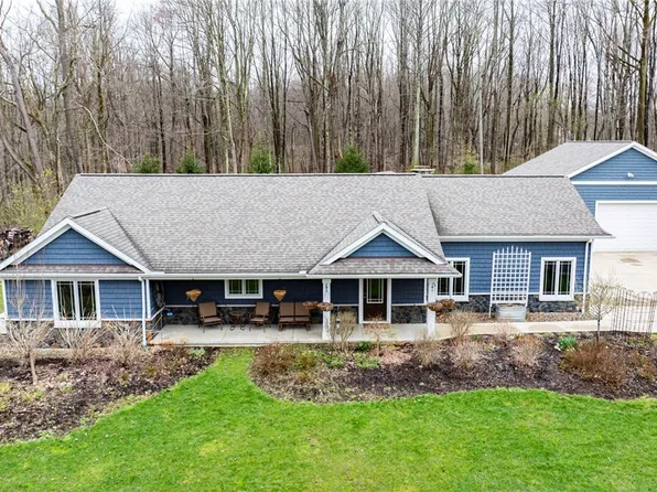 12184 Heath Rd, Chesterland, OH 44026