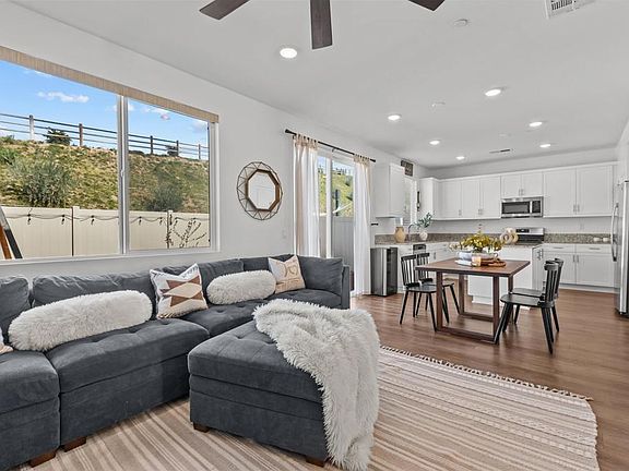 4th image of 228 Hass Ln