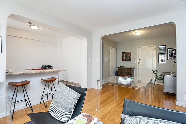 Rented by Emor Management Inc. | media 15