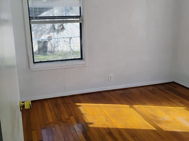 Back bedroom