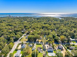 (Undisclosed Address), Hampton Bays, NY 11946
