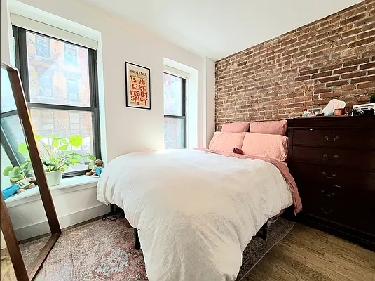 Rented by REAL New York | media 4