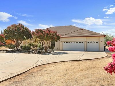 10090 E Collier Rd, Acampo, CA, 95220
