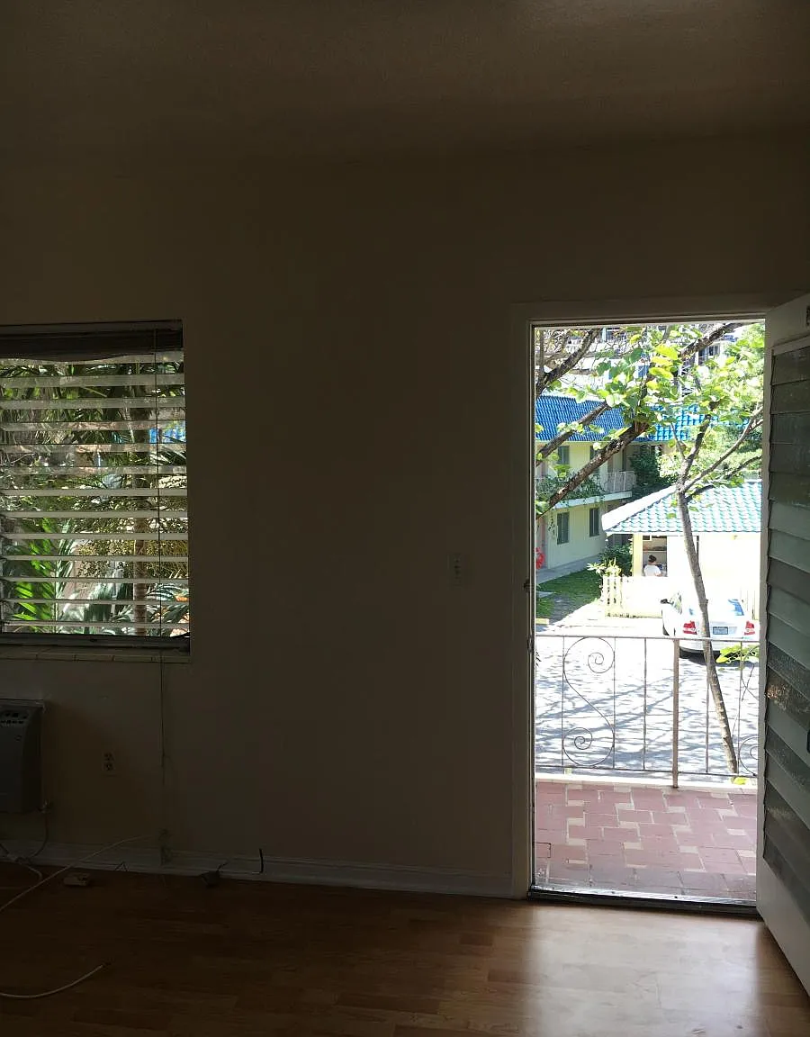 118 Antilla Avenue — Photo 2