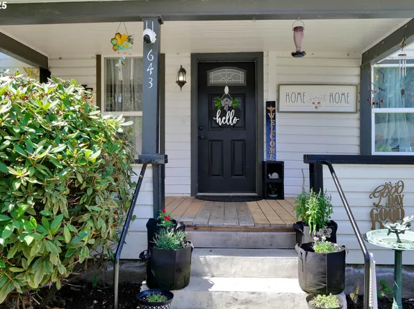 643 Kalmia St, Junction City, OR 97448