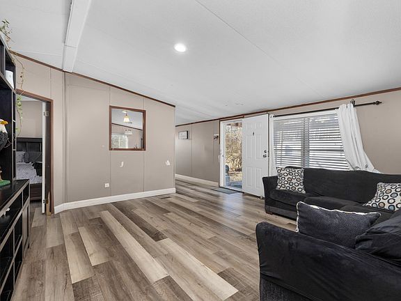 5th image of 7225 Bridgewater Church Rd