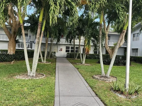 564 Durham Cir #564-T, Deerfield Beach, FL 33442