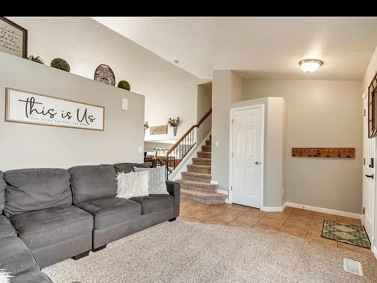 4764 W Homeland Dr — Photo 5