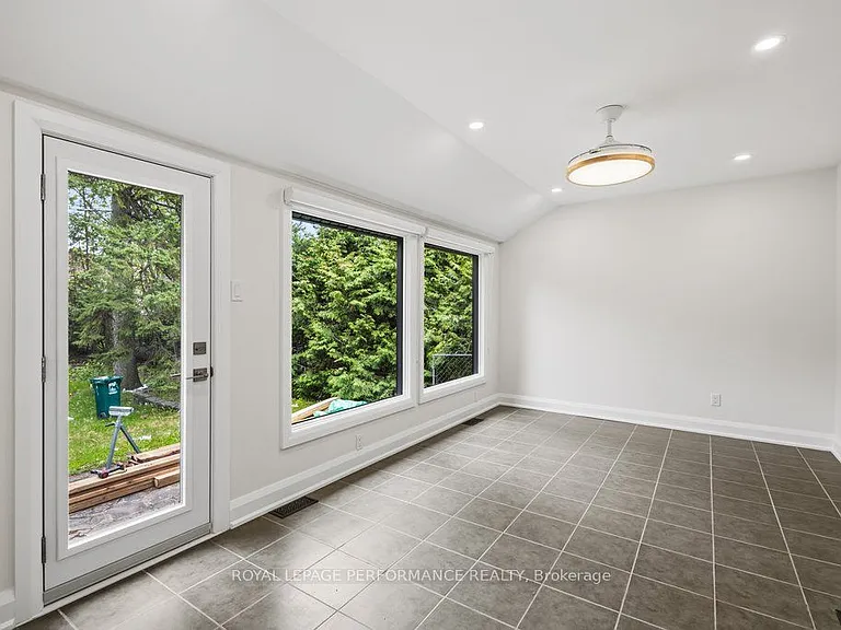180 Roger Rd — Photo 33