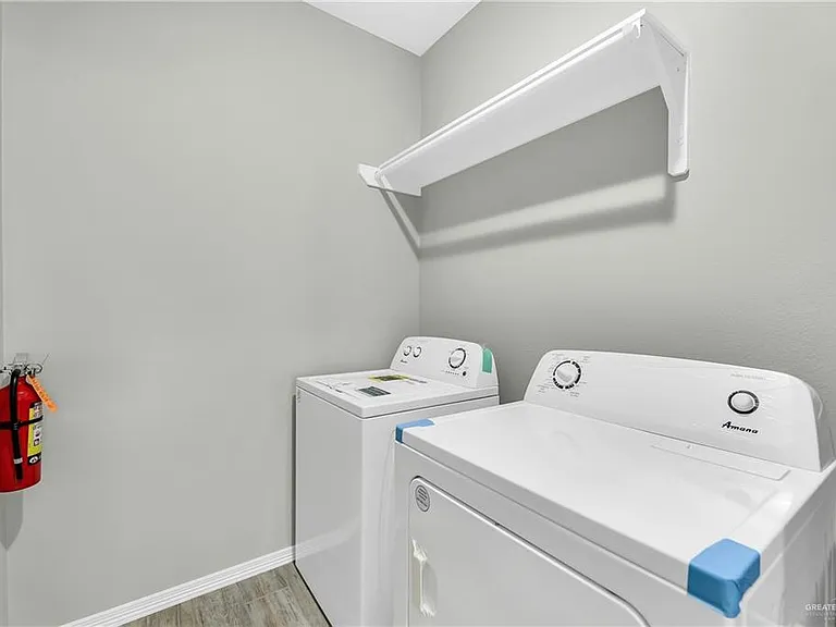 1500 W Heritage Dr #2 — Photo 8
