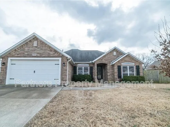 3131 W Ika Ln, Fayetteville, AR 72704