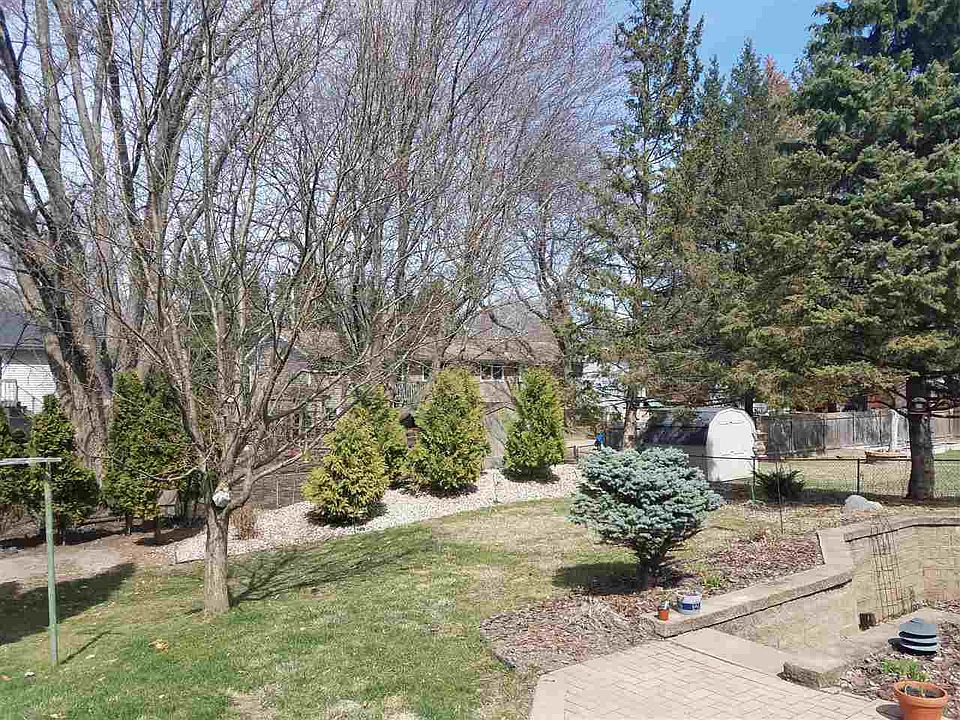 2nd image of 7126 Mockingbird Ln