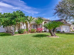 372 Lake Victoria Cir, Melbourne, FL 32940