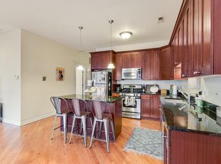 1438 W Belmont Ave #2YH, Chicago, IL 60657